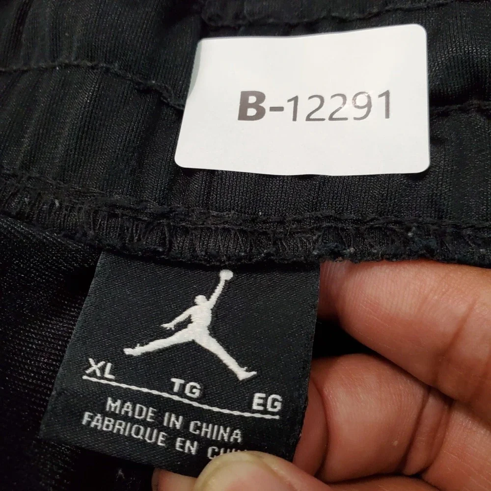 Air Jordan Men Activewear Shorts XL Black Red Durasheen Basketball Jumpman READ